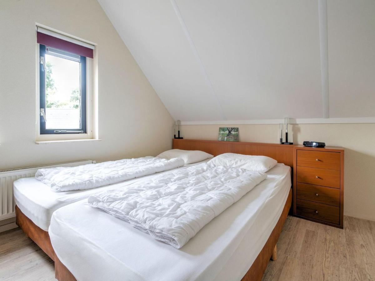 Serene Holiday Home In Gaasterl N Sleat Sondel Exterior foto