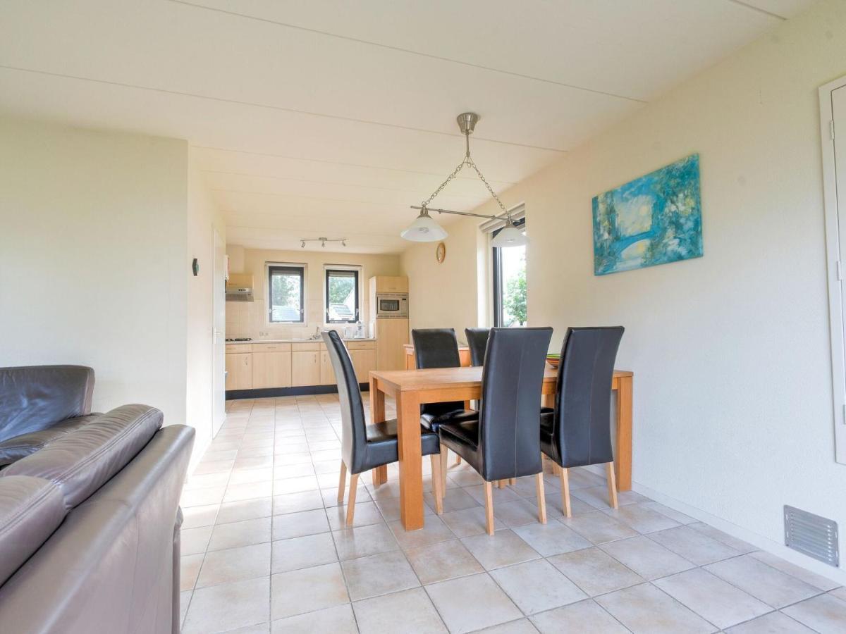 Serene Holiday Home In Gaasterl N Sleat Sondel Exterior foto